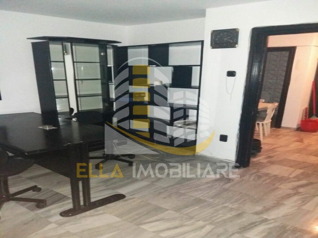 Botosani,Romania,4 Rooms Rooms,Birou,1642