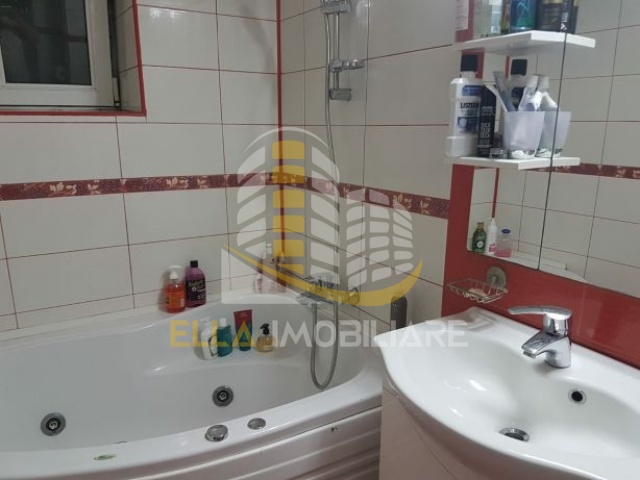 Constanta, Romania, 2 Bedrooms Bedrooms, 3 Rooms Rooms,1 BathroomBathrooms,Apartament 3 camere,De vanzare,2096