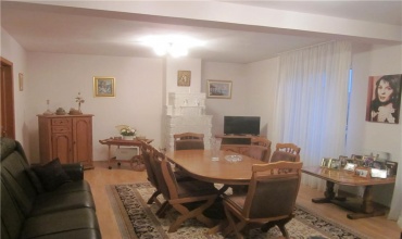 Faleza Nord,Constanta,Constanta,Romania,8 Bedrooms Bedrooms,10 Rooms Rooms,4 BathroomsBathrooms,Casa / vila,2251