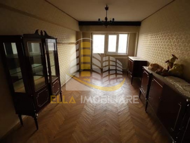 Zona Bazar, Botosani, Botosani, Romania, 3 Bedrooms Bedrooms, 4 Rooms Rooms,1 BathroomBathrooms,Apartament 4+ camere,De vanzare,2782