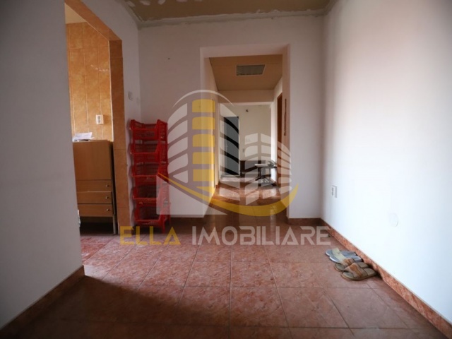 Zona Bazar, Botosani, Botosani, Romania, 3 Bedrooms Bedrooms, 4 Rooms Rooms,1 BathroomBathrooms,Apartament 4+ camere,De vanzare,2782