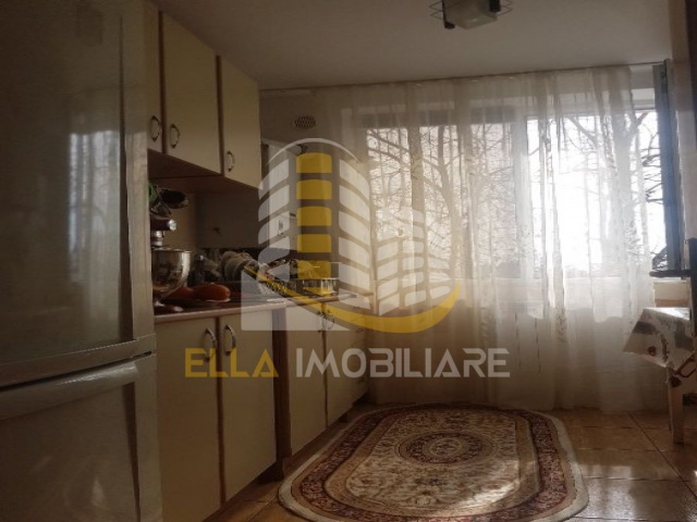 Zona Bazar, Botosani, Botosani, Romania, 2 Bedrooms Bedrooms, 3 Rooms Rooms,1 BathroomBathrooms,Apartament 3 camere,De vanzare,3323