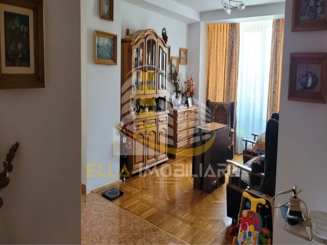 Zona Gara, Botosani, Botosani, Romania, 3 Bedrooms Bedrooms, 4 Rooms Rooms,2 BathroomsBathrooms,Apartament 4+ camere,De vanzare,3,4077